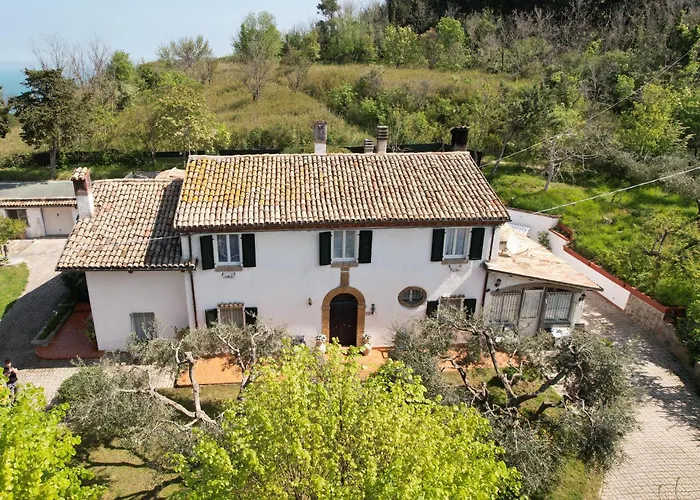 Napoleone A 10 Min Dal Mare Pesaro Santa Marina (Marche)