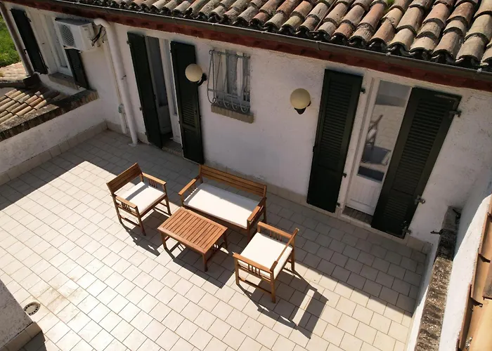 Napoleone A 10 Min Dal Mare Pesaro *